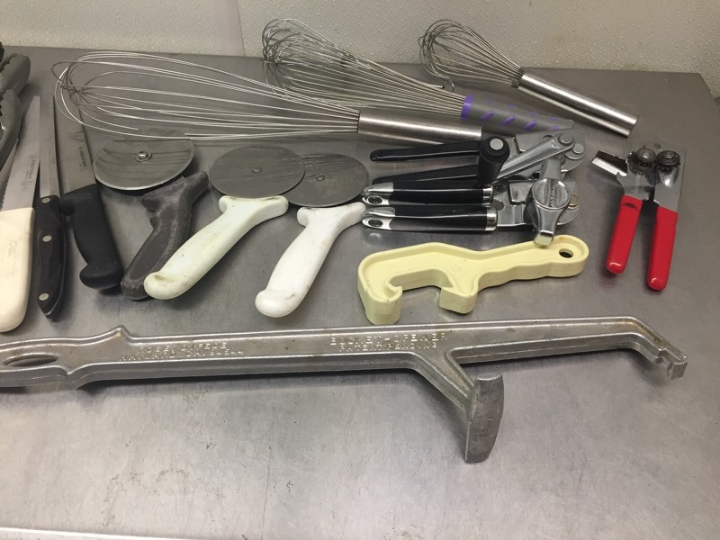 lot 162 image: Openers, Knives & Tongs