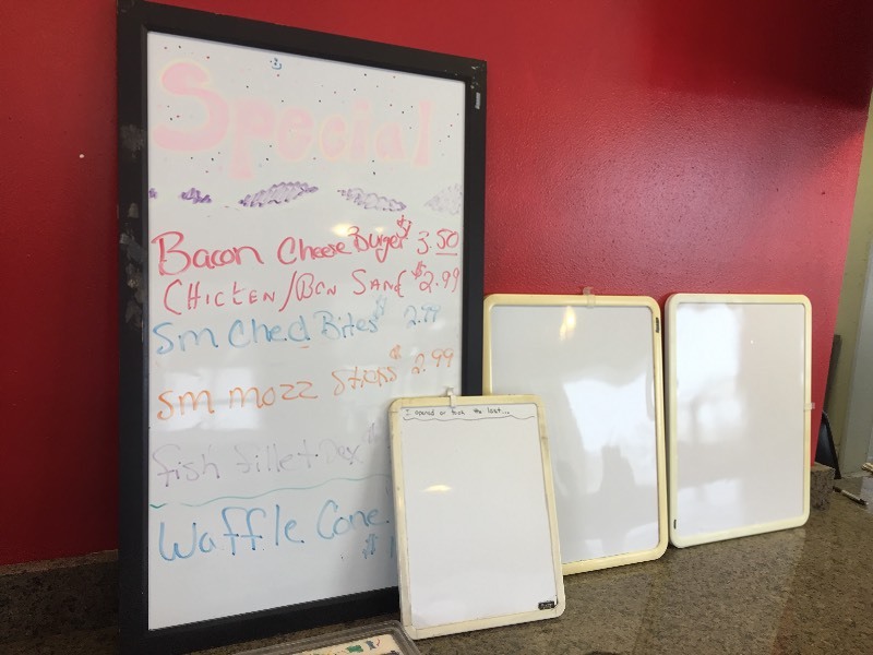 lot 170 image: Dry Erase Boards