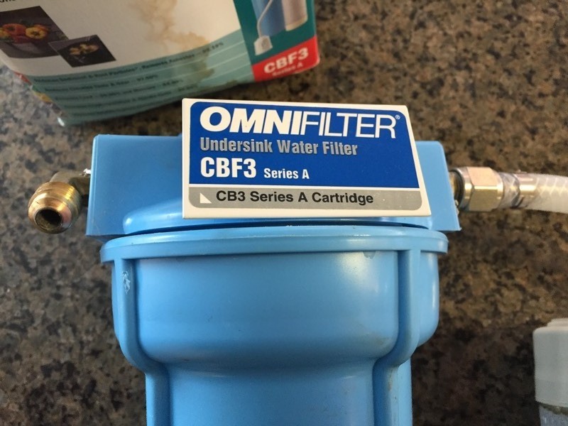 lot 181 image: OmniFilter Undersink Water Filter & New Cartridge