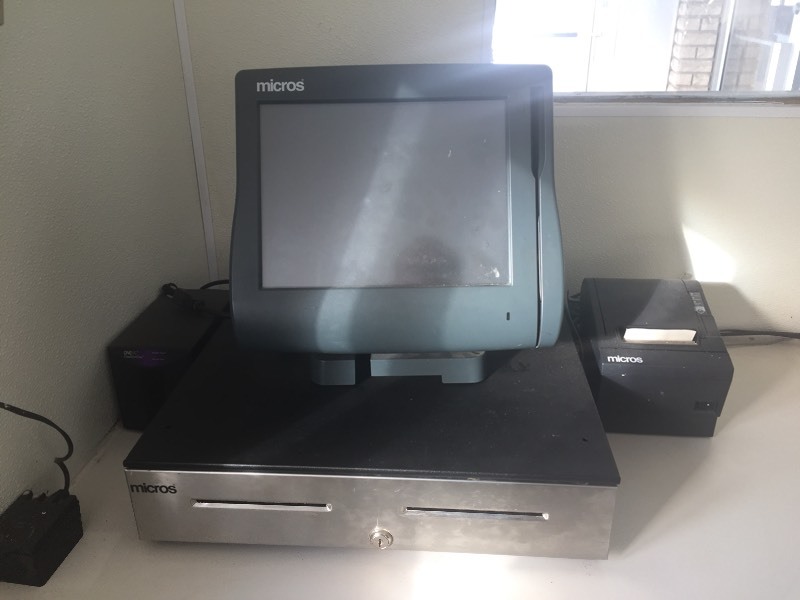 lot 198 image: Micros e7 POS System