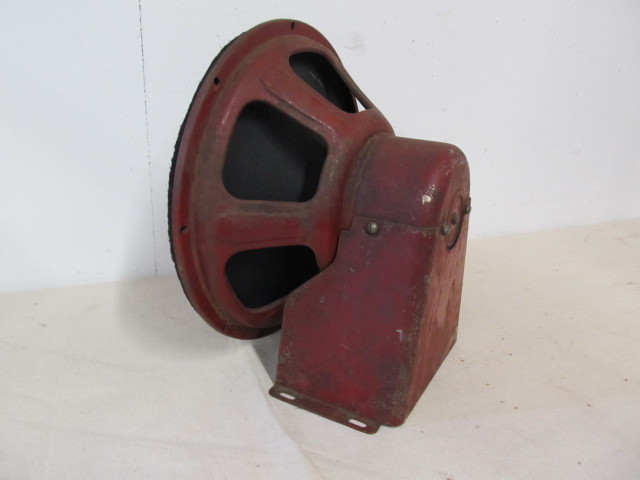 lot 155 image: Large Vintage Siren Speaker