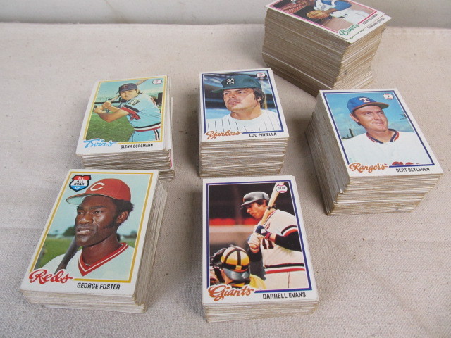 lot 113 image: HUGE Lot of 550 1978 Topps Baseball Cards - High Grade Condition