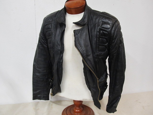 lot 115 image: Nice Vintage BERMANS Leather Motorcycle Jacket - Size 38