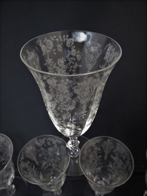 lot 121 image: Quality Antique Etched Crystal Wine Goblets