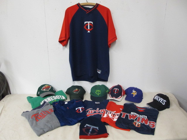 lot 191 image: Nice Lot of MN Sports Apparel - Mostly Twins