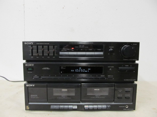 lot 200 image: Working SONY HST-211 Stereo System
