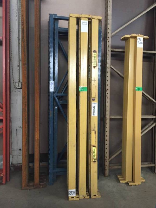 lot 5 image: Sturdi-Bilt Pallet Rack