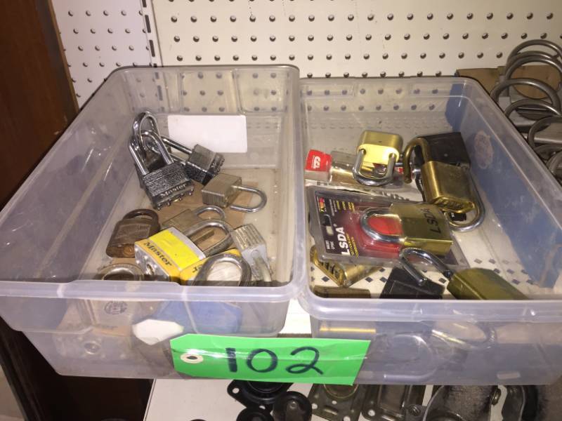lot 102 image: Twenty Two assorted padlocks