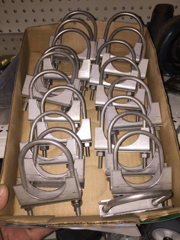 lot 103 image: Twenty clamps - SS