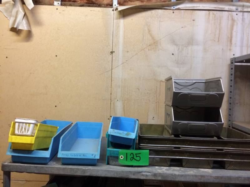 lot 125 image: Shelf of various bins
