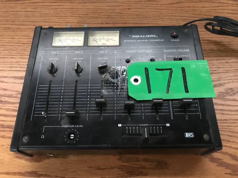 lot 171 image: Realistic Stereo Mixing Console