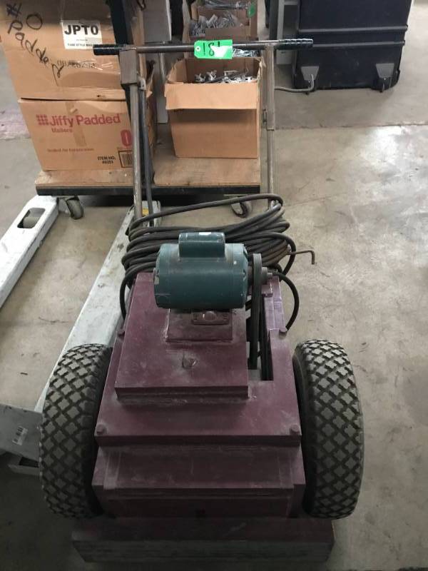 lot 181 image: Machinery mover - electric plug in, very heavy duty