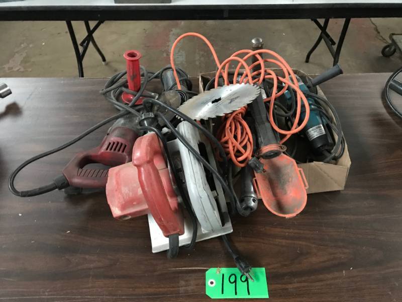 lot 199 image: 3-angle grinder, 1-HD Milwaukee drill, 1-Millwaukee Skill Saw