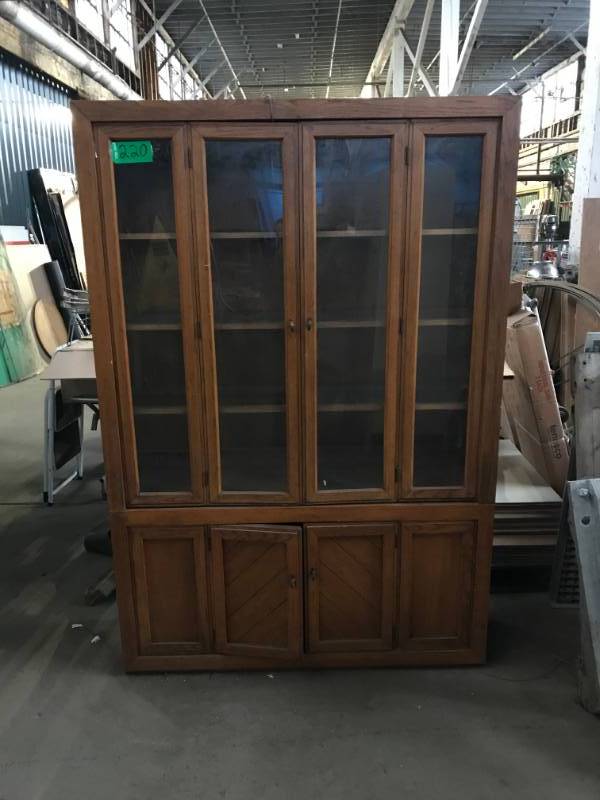 lot 220 image: Mid-Century Hutch 3-shelf