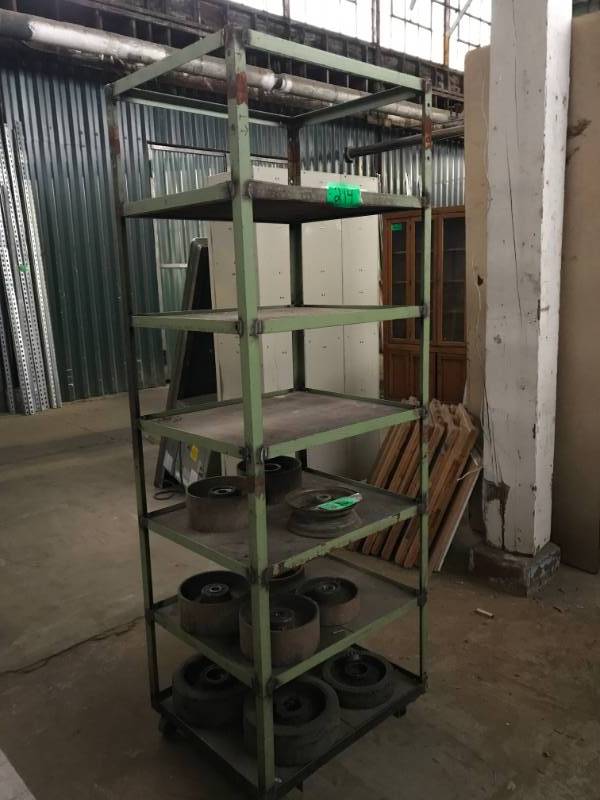 lot 214 image: Green Shelf, 6 shelves, 4 wheels