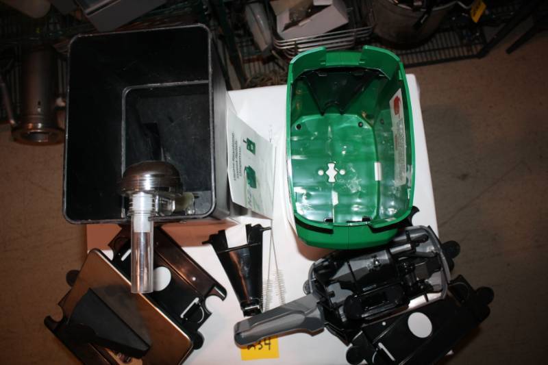 Condiment Dispensers with extra parts