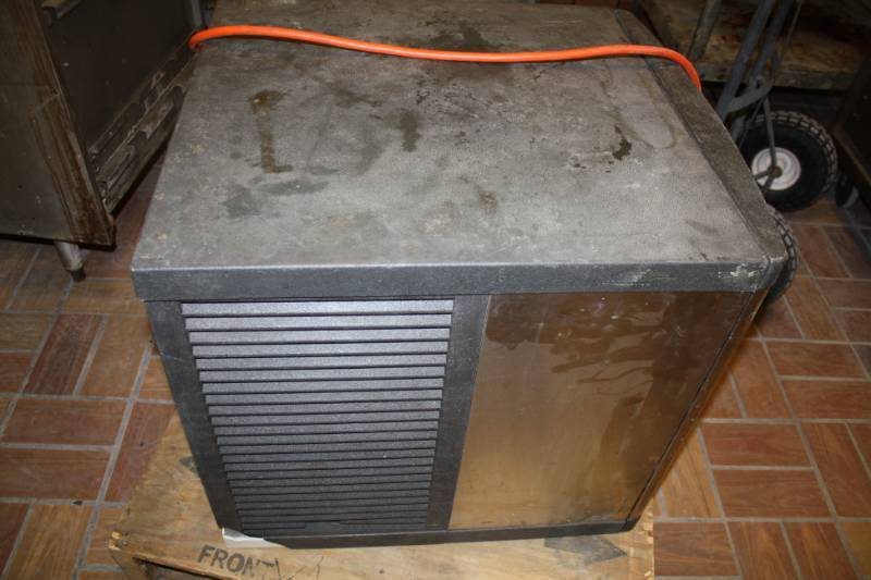 Manitwoc Ice MachineModel # QY0324A