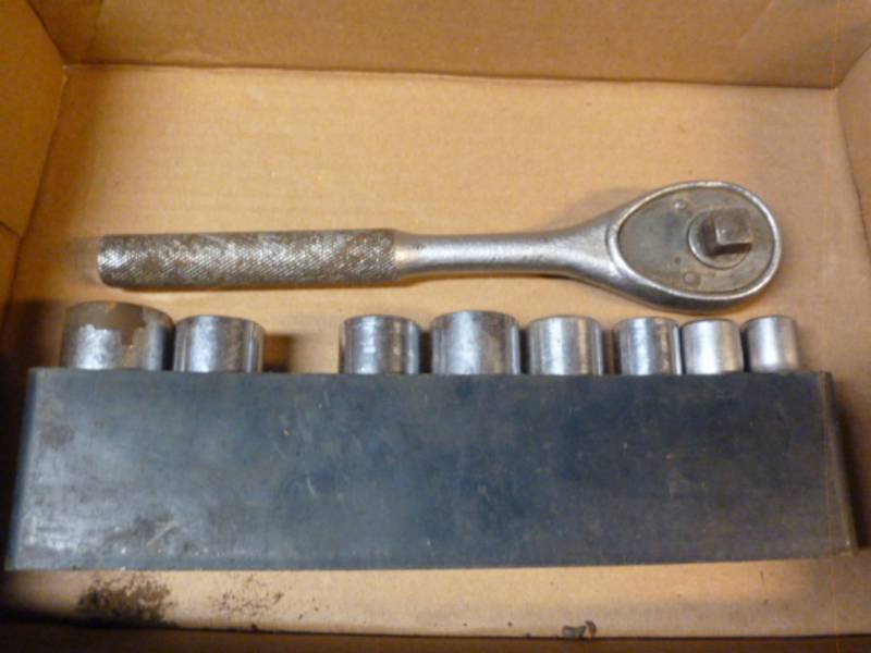 lot 36 image: Sockets