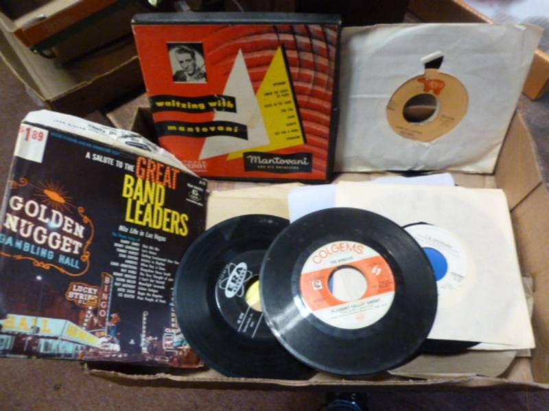 lot 42 image: Collectible 45s Records