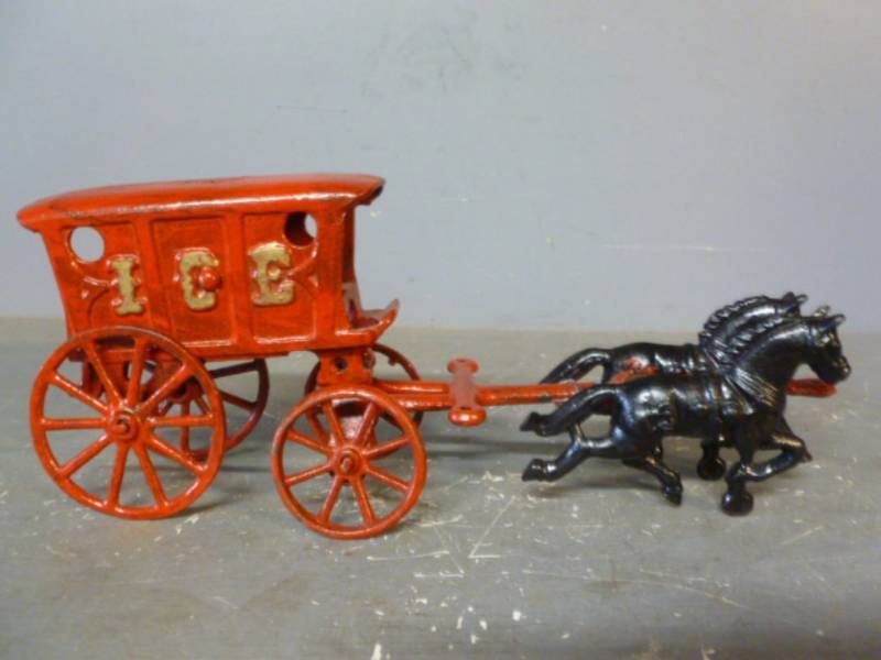 lot 57 image: Cast Iron Horse Wagon