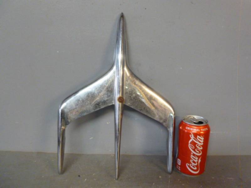 lot 72 image: Vintage Car Ornament