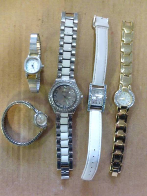 lot 155 image: Watches