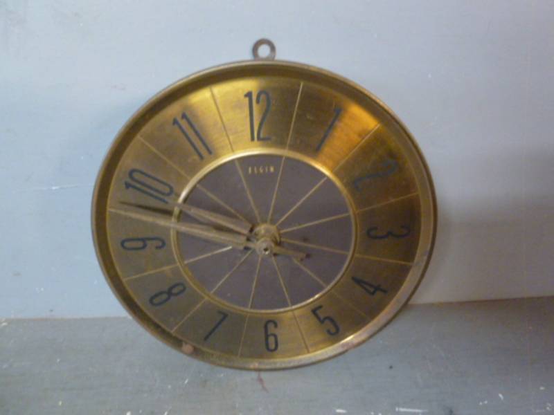 lot 171 image: Clock