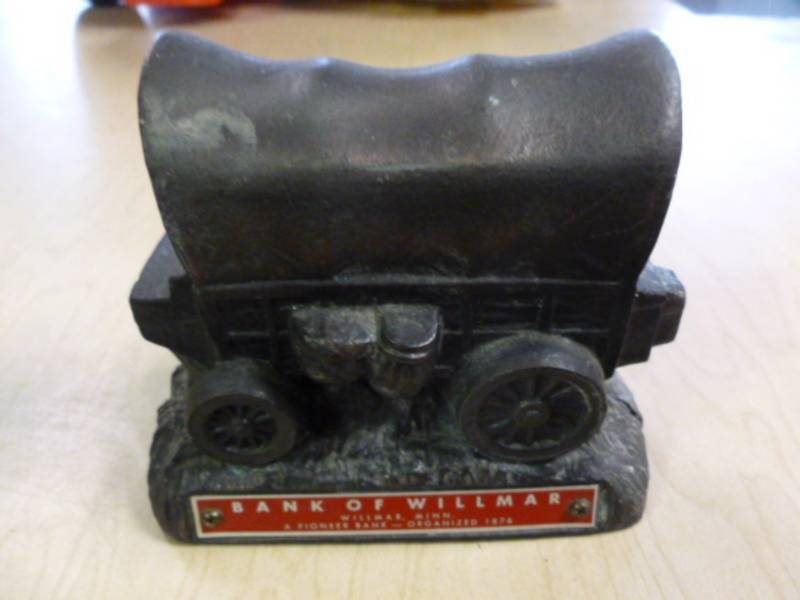 lot 179 image: Vintage Coin Bank