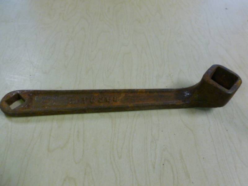 lot 215 image: Vintage Tool