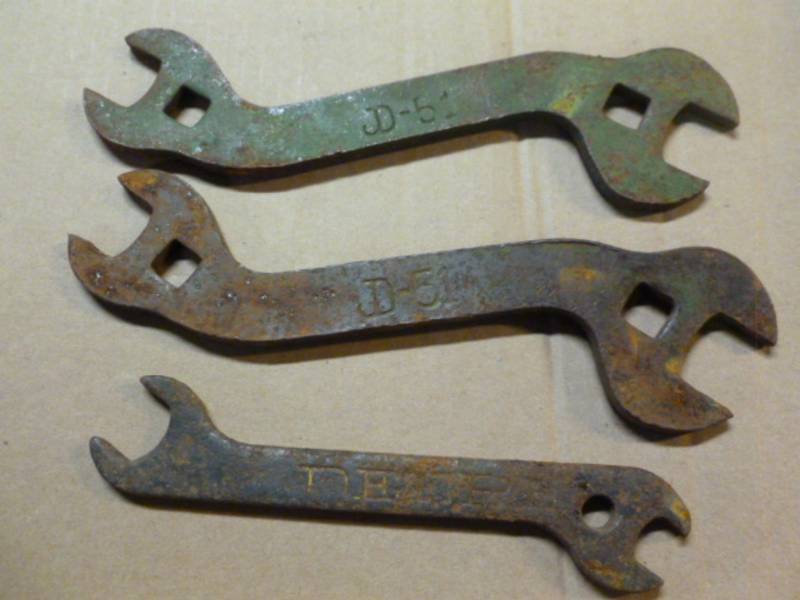 lot 216 image: Vintage John Deere Wrenches