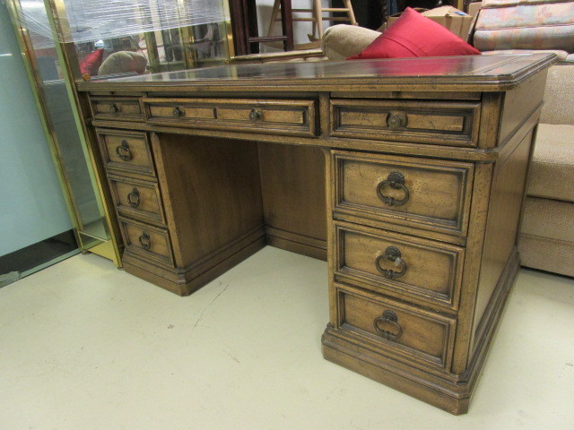 DOUBLE PEDESTAL DESK