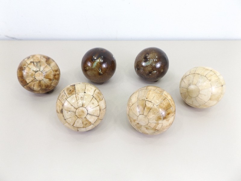 lot 49 image: Lot of Bone and Bennington Decorative Balls