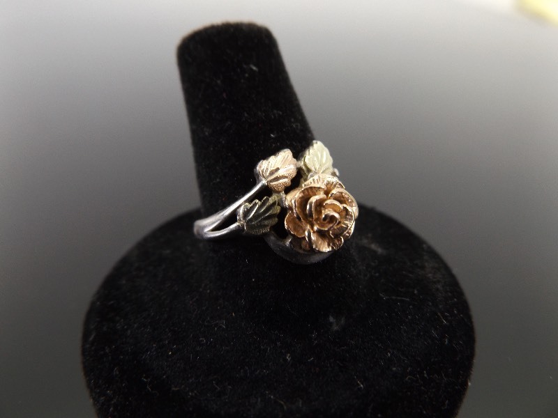 lot 52 image: Black Hills Gold and .925 Sterling Silver Ring Size 8