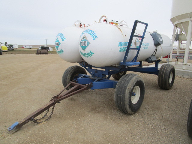 lot 2 image: Twin 1000 gal Anhydrous Tanks