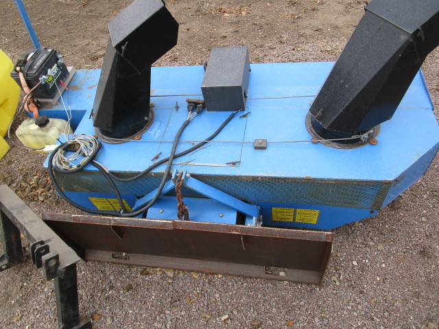 lot 3 image: Impla-Tach 7 Snowblower Pickup & Skidsteer Mounts