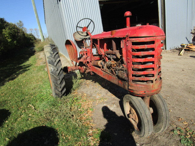 lot 10 image: 20 Massey Harris Tractor
