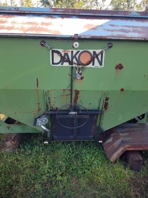 lot 11 image: Dakon Gravity Box wSteel Cover