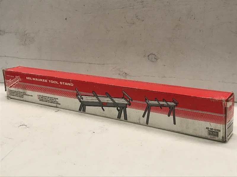 lot 2 image: Milwaukee Heavy Duty Tool Stand