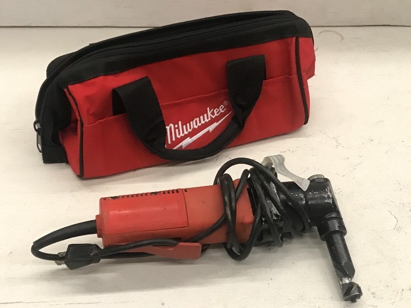 lot 15 image: Milwaukee 16-Gauge Nibbler
