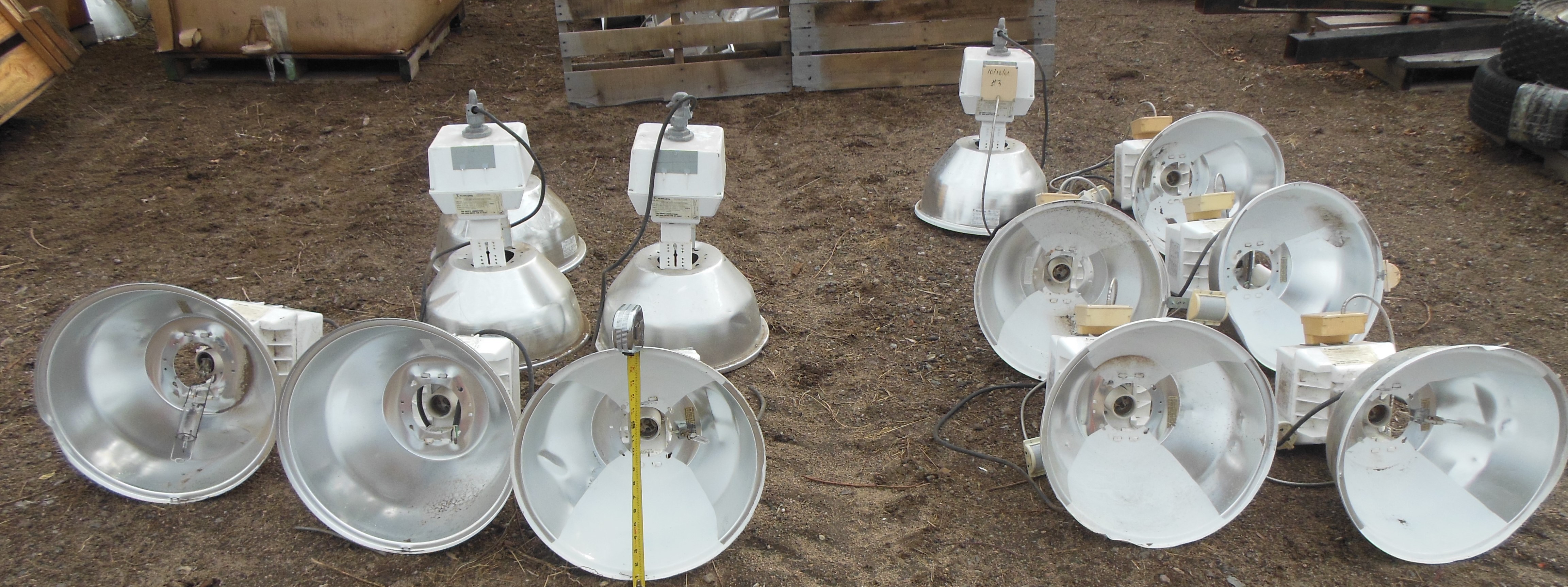 lot 24 image: 11 Day-Brite Lighting Fixtures, 480 Volts  Suitable for Damp Location