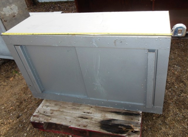 lot 42 image: EXTREMELY HEAVY GAUGE STEEL Armored Car Locked Cabinet