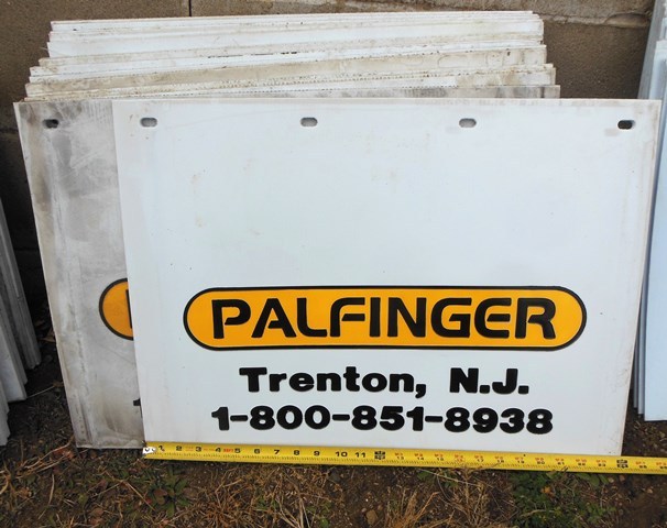 lot 99 image: 16 Heavy Duty 18 x 24 Mud Flaps - Palfinger
