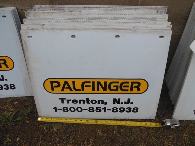 lot 103 image: 16 Heavy Duty 18 x 24 Mud Flaps - Palfinger