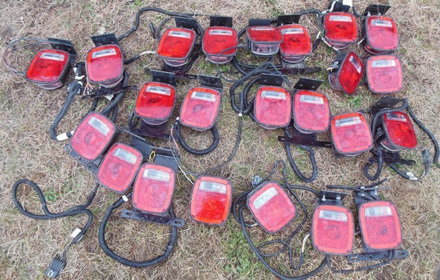 lot 143 image: 23 Signal-Stat Tail Lights - Truck Take Offs