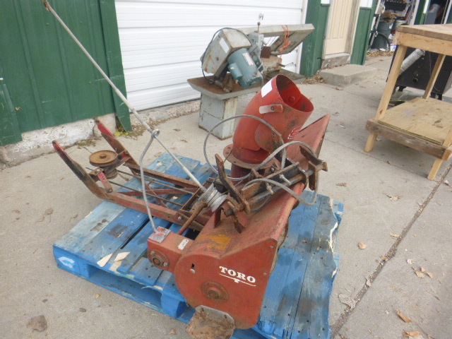 lot 8 image: Toro Snowblower for Lawn Tractor