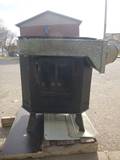 lot 44 image: Corn Stove