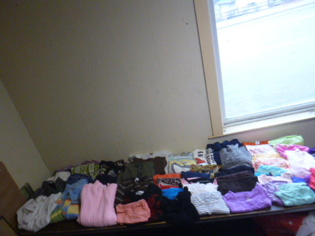 lot 72 image: Womens Size XL Clothing