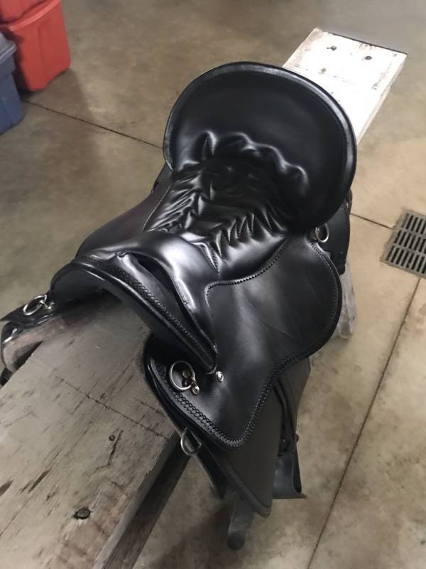 Tucker Equitation 17.5 Endurance Saddle