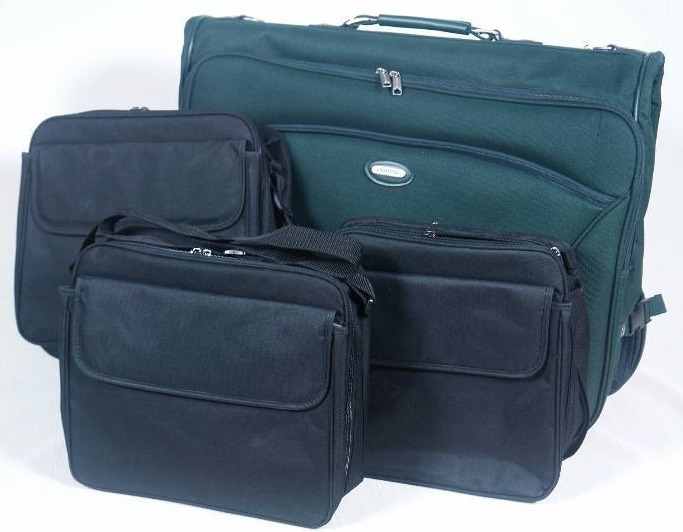 lot 30 image: Nylon, Soft-Side Luggage