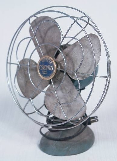 lot 46 image: Eskimo Fan, Model 1100R